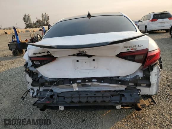 ✅ 2021 Alfa Romeo Giulia Ti Sport • VIN: ZARFAMBN7M7640412 • Lot: 42607345. Listed on Copart with 46,415 mi. Free auction sales archive from the USA and detailed vehicle history report at DreamBid. Image 6.