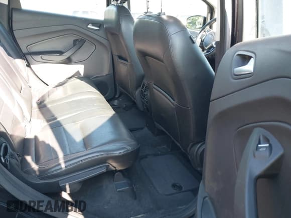 ✅ 2013 Ford C-Max SEL • VIN: 1FADP5CU2DL510935 • Lot: 42142613. Wystawiony na IAAI z przebiegiem 162 788 mil. Bezpłatny archiwum sprzedaży aukcyjnych z USA i szczegółowy raport historii pojazdu na DreamBid. Zdjęcie 8.