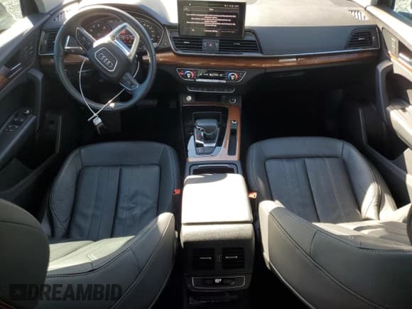 ✅ 2021 Audi Q5 Premium • VIN: WA1AAAFY7M2130818 • Lot: 90986645. Listed on Copart with 34,709 mi. Free auction sales archive from the USA and detailed vehicle history report at DreamBid. Image 8.