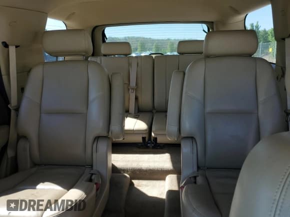 ✅ 2010 GMC Yukon SLT • VIN: 1GKUCCE03AR179025 • Lot: 52085735. Listed on Copart with 216,458 mi. Free auction sales archive from the USA and detailed vehicle history report at DreamBid. Image 10.