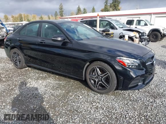 ✅ 2020 Mercedes-Benz C 300 • VIN: W1KWF8EB2LR597188 • Lot: 43565900. Wystawiony na IAAI z przebiegiem 47 210 mil. Bezpłatny archiwum sprzedaży aukcyjnych z USA i szczegółowy raport historii pojazdu na DreamBid. Zdjęcie 1.