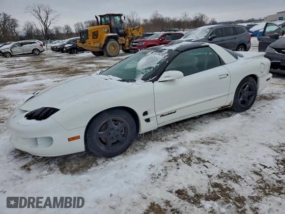 ✅ 1998 Pontiac Firebird Firebird • VIN: 2G2FS22K7W2227888 • Lot: 95734395. Wystawiony na Copart z przebiegiem Nie podano. Bezpłatny archiwum sprzedaży aukcyjnych z USA i szczegółowy raport historii pojazdu na DreamBid. Zdjęcie 1.