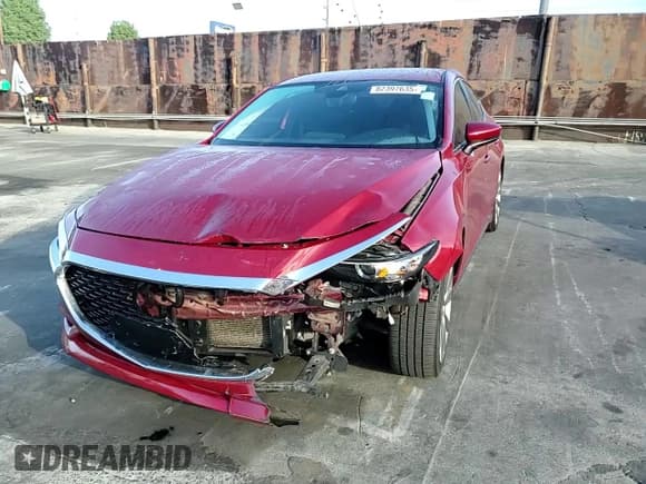 ✅ 2019 Mazda 3 Preferred • VIN: 3MZBPADL0KM110025 • Lot: 82397635. Wystawiony na Copart z przebiegiem 108 653 mil. Bezpłatny archiwum sprzedaży aukcyjnych z USA i szczegółowy raport historii pojazdu na DreamBid. Zdjęcie 13.