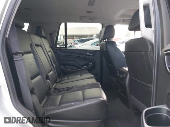 ✅ 2019 Chevrolet Tahoe LT • VIN: 1GNSCBKC2KR161202 • Лот: 43248157. Опубликован ранее на IAAI с пробегом 93 477 миль. Бесплатный доступ к архиву аукционных продаж из США и подробный отчёт об истории автомобиля на DreamBid. Изображение 8.