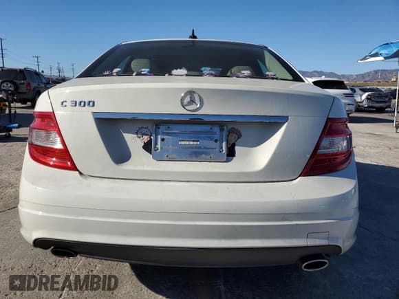 ✅ 2011 Mercedes-Benz C 300 Sport • VIN: WDDGF5EB5BA416441 • Лот: 90491695. Опубликован ранее на Copart с пробегом 75 183 миль. Бесплатный доступ к архиву аукционных продаж из США и подробный отчёт об истории автомобиля на DreamBid. Изображение 6.