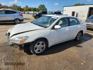 ✅ 2006 Honda Accord EX-L • VIN: 1HGCM56886A176455 • Лот: 92139085. Опубликован ранее на Copart с пробегом 154 506 миль. Бесплатный доступ к архиву аукционных продаж из США и подробный отчёт об истории автомобиля на DreamBid. Изображение 1.