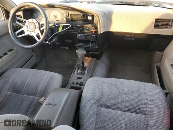 ✅ 1994 Toyota 4Runner • VIN: JT3VN29V0R0026598 • Lot: 83218944. Listed on Copart with 166,044 mi. Free auction sales archive from the USA and detailed vehicle history report at DreamBid. Image 8.