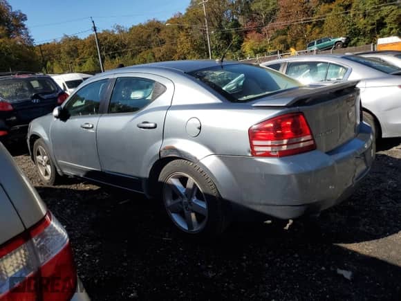 2008 Dodge Avenger R/T с VIN 1B3LC76MX8N665690, выставлен на аукционе Copart как лот 87051325 с пробегом 198 057 миль миль и Списание • Salvage title. История ставок и продаж доступна на DreamBid. Изображение 2.