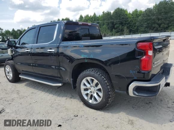 ✅ 2021 Chevrolet Silverado 1500 LTZ • VIN: 3GCUYGET5MG150323 • Lot: 62711705. Wystawiony na Copart z przebiegiem 47 306 mil. Bezpłatny archiwum sprzedaży aukcyjnych z USA i szczegółowy raport historii pojazdu na DreamBid. Zdjęcie 2.