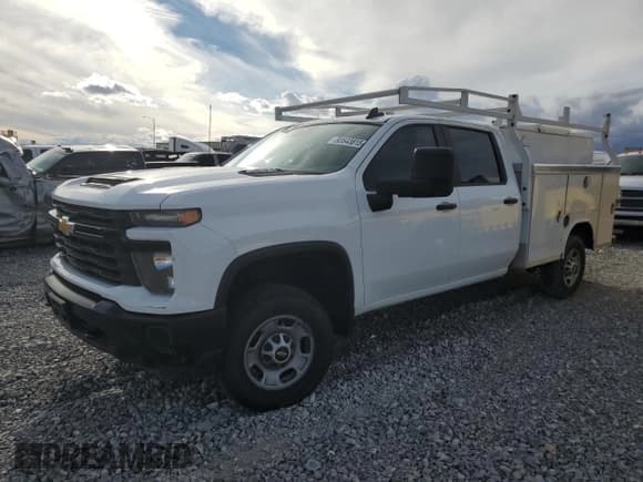 ✅ 2024 Chevrolet Silverado 2500HD Work Truck • VIN: 1GC1WLE77RF186186 • Lot: 93543815. Wystawiony na Copart z przebiegiem 38 077 mil. Bezpłatny archiwum sprzedaży aukcyjnych z USA i szczegółowy raport historii pojazdu na DreamBid. Zdjęcie 1.