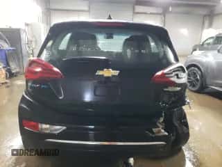 2019 Chevrolet Bolt EV Premier z VIN 1G1FZ6S07K4101301, wystawiony jako Copart lot #42653284 z przebiegiem 26 879 mil mil oraz . Historia ofert i sprzedaży dostępna na DreamBid. Obrazek 6.