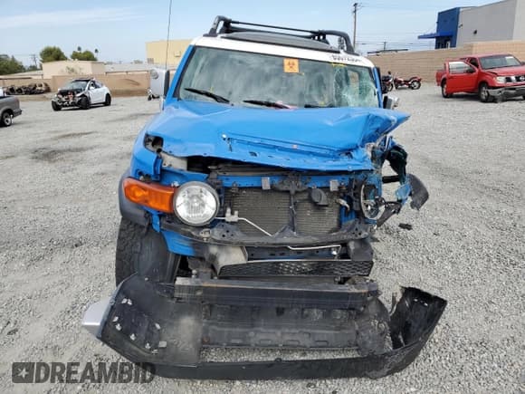 ✅ 2007 Toyota FJ Cruiser • VIN: JTEBU11F070042048 • Lot: 65672364. Listed on Copart with 181,972 mi. Free auction sales archive from the USA and detailed vehicle history report at DreamBid. Image 5.