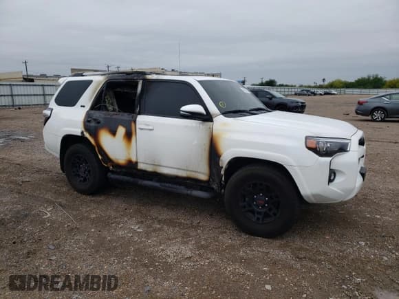 ✅ 2022 Toyota 4Runner SR5 Premium • VIN: JTEFU5JR0N5254094 • Lot: 46825363. Listed on Copart with 33,484 mi. Free auction sales archive from the USA and detailed vehicle history report at DreamBid. Image 4.