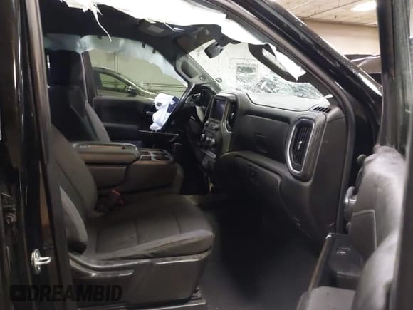 ✅ 2021 Chevrolet Silverado 1500 RST • VIN: 1GCUYEED8MZ434820 • Lot: 42314650. Wystawiony na IAAI z przebiegiem Nie podano. Bezpłatny archiwum sprzedaży aukcyjnych z USA i szczegółowy raport historii pojazdu na DreamBid. Zdjęcie 5.