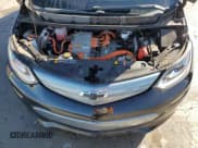 ✅ 2017 Chevrolet Bolt EV Premier • VIN: 1G1FX6S05H4178392 • Lot: 39218204. Wystawiony na Copart z przebiegiem 26 509 mil. Bezpłatny archiwum sprzedaży aukcyjnych z USA i szczegółowy raport historii pojazdu na DreamBid. Zdjęcie 11.