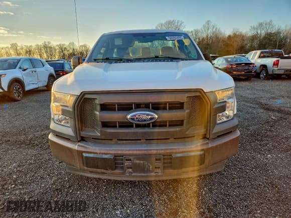 ✅ 2017 Ford F-150 XL • VIN: 1FTMF1C85HFC91062 • Lot: 94284495. Listed on Copart with 136,566 mi. Free auction sales archive from the USA and detailed vehicle history report at DreamBid. Image 5.