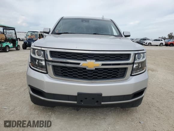 ✅ 2017 Chevrolet Suburban LT • VIN: 1GNSKHKC8HR179265 • Lot: 77441194. Wystawiony na Copart z przebiegiem 89 951 mil. Bezpłatny archiwum sprzedaży aukcyjnych z USA i szczegółowy raport historii pojazdu na DreamBid. Zdjęcie 5.