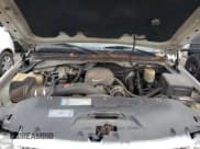 ✅ 2001 Chevrolet Silverado 2500HD LS • VIN: 1GCHK23U11F162998 • Lot: 82831614. Wystawiony na Copart z przebiegiem 300 425 mil. Bezpłatny archiwum sprzedaży aukcyjnych z USA i szczegółowy raport historii pojazdu na DreamBid. Zdjęcie 12.