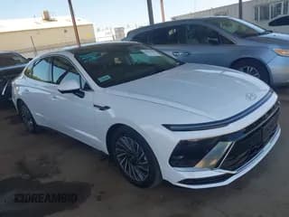 ✅ 2025 Hyundai Sonata Limited • VIN: KMHL54JJ0SA119365 • Лот: 42304269. Опубликован ранее на IAAI с пробегом 2 332 миль. Бесплатный доступ к архиву аукционных продаж из США и подробный отчёт об истории автомобиля на DreamBid. Изображение 1.