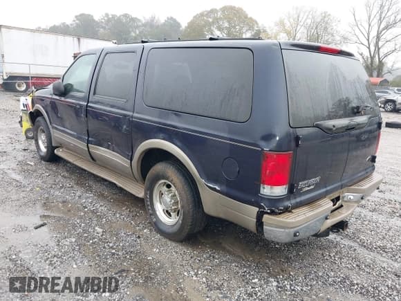 ✅ 2000 Ford Excursion Limited • VIN: 1FMNU42S0YEC70159 • Лот: 40918396. Опубликован ранее на IAAI с пробегом 168 564 миль. Бесплатный доступ к архиву аукционных продаж из США и подробный отчёт об истории автомобиля на DreamBid. Изображение 3.