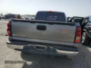 ✅ 2006 Chevrolet Silverado 1500 LT1 • VIN: 1GCEC19T26Z199072 • Лот: 71043424. Опубликован ранее на Copart с пробегом 248 828 миль. Бесплатный доступ к архиву аукционных продаж из США и подробный отчёт об истории автомобиля на DreamBid. Изображение 6.