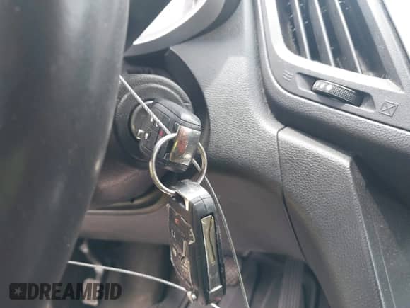 2011 Chevrolet Equinox 1LT с VIN 2CNFLDE5XB6383447, выставлен на аукционе IAAI как лот 42552312 с пробегом 142 263 миль миль и . История ставок и продаж доступна на DreamBid. Изображение 11.