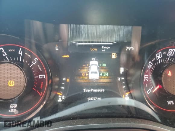 ✅ 2017 Dodge Challenger SXT • VIN: 2C3CDZAGXHH665842 • Lot: 65860574. Wystawiony na Copart z przebiegiem 103 727 mil. Bezpłatny archiwum sprzedaży aukcyjnych z USA i szczegółowy raport historii pojazdu na DreamBid. Zdjęcie 9.