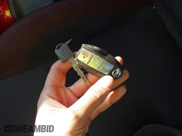 ✅ 2015 Nissan Juke Nismo • VIN: JN8AF5MV3FT551993 • Lot: 43844420. Wystawiony na IAAI z przebiegiem 90 550 mil. Bezpłatny archiwum sprzedaży aukcyjnych z USA i szczegółowy raport historii pojazdu na DreamBid. Zdjęcie 11.