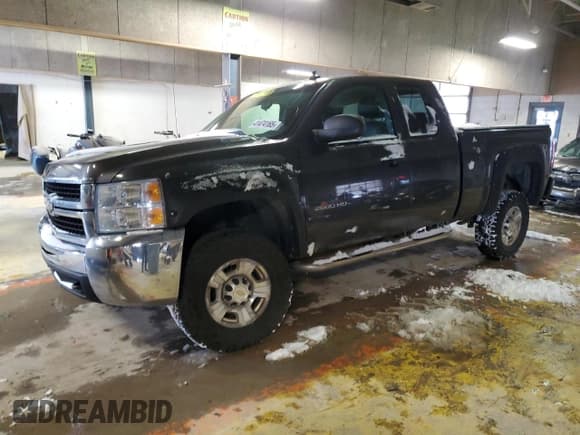 ✅ 2010 Chevrolet Silverado 2500HD LT • VIN: 1GC5KXBG3AZ183149 • Лот: 41474165. Опубликован ранее на Copart с пробегом 189 832 миль. Бесплатный доступ к архиву аукционных продаж из США и подробный отчёт об истории автомобиля на DreamBid. Изображение 1.