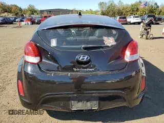 ✅ 2016 Hyundai Veloster • VIN: KMHTC6AD6GU252987 • Lot: 75444574. Wystawiony na Copart z przebiegiem 69 929 mil. Bezpłatny archiwum sprzedaży aukcyjnych z USA i szczegółowy raport historii pojazdu na DreamBid. Zdjęcie 6.