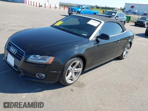 ✅ 2010 Audi A5 Premium Plus • VIN: WAULFAFH5AN010393 • Lot: 43318512. Listed on IAAI with 11,605 mi. Free auction sales archive from the USA and detailed vehicle history report at DreamBid. Image 2.