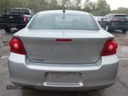 ✅ 2014 Dodge Avenger SE • VIN: 1C3CDZAB4EN111123 • Лот: 43440106. Опубликован ранее на IAAI с пробегом 129 181 миль. Бесплатный доступ к архиву аукционных продаж из США и подробный отчёт об истории автомобиля на DreamBid. Изображение 16.