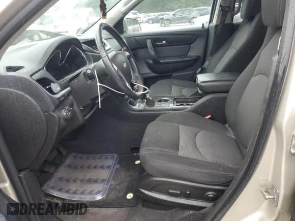 ✅ 2015 Chevrolet Traverse LT • VIN: 1GNKRGKD1FJ295014 • Lot: 65315065. Wystawiony na Copart z przebiegiem 134 239 mil. Bezpłatny archiwum sprzedaży aukcyjnych z USA i szczegółowy raport historii pojazdu na DreamBid. Zdjęcie 7.