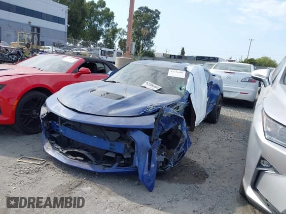 ✅ 2019 Chevrolet Camaro 1SS • VIN: 1G1FF1R79K0136928 • Lot: 42336106. Wystawiony na IAAI z przebiegiem 56 365 mil. Bezpłatny archiwum sprzedaży aukcyjnych z USA i szczegółowy raport historii pojazdu na DreamBid. Zdjęcie 2.