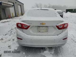 ✅ 2017 Chevrolet Cruze LT • VIN: 1G1BE5SM9H7113576 • Lot: 38379763. Listed on Copart with 35,357 mi. Free auction sales archive from the USA and detailed vehicle history report at DreamBid. Image 6.