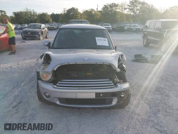 2008 MINI Hardtop с VIN WMWMF33588TT59838, выставлен на аукционе IAAI как лот 43367389 с пробегом 246 154 миль миль и . История ставок и продаж доступна на DreamBid. Изображение 13.