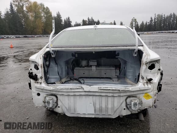 ✅ 2014 Lexus ES 300h • VIN: JTHBW1GG5E2040021 • Lot: 82786975. Listed on Copart with 142,905 mi. Free auction sales archive from the USA and detailed vehicle history report at DreamBid. Image 6.