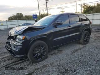 ✅ 2018 Jeep Grand Cherokee Altitude • VIN: 1C4RJFAG4JC318559 • Lot: 86221185. Wystawiony na Copart z przebiegiem 95 226 mil. Bezpłatny archiwum sprzedaży aukcyjnych z USA i szczegółowy raport historii pojazdu na DreamBid. Zdjęcie 1.