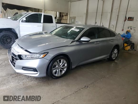 ✅ 2019 Honda Accord LX • VIN: 1HGCV1F1XKA092964 • Лот: 91865035. Опубликован ранее на Copart с пробегом 130 237 миль. Бесплатный доступ к архиву аукционных продаж из США и подробный отчёт об истории автомобиля на DreamBid. Изображение 1.