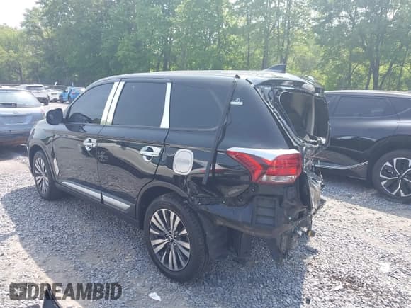 ✅ 2020 Mitsubishi Outlander SE • VIN: JA4AD3A32LZ011756 • Lot: 42379594. Listed on IAAI with 53,742 mi. Free auction sales archive from the USA and detailed vehicle history report at DreamBid. Image 3.