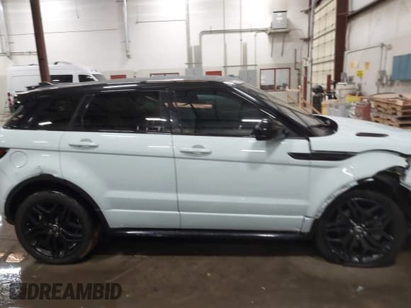 ✅ 2017 Land Rover Range Rover Evoque HSE Dynamic • VIN: SALVD2BG6HH170028 • Lot: 41279597. Listed on IAAI with 74,731 mi. Free auction sales archive from the USA and detailed vehicle history report at DreamBid. Image 13.