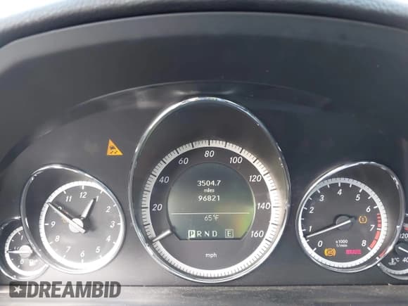 ✅ 2011 Mercedes-Benz E 350 • VIN: WDDKJ5GB3BF112274 • Lot: 43702973. Listed on IAAI with 96,821 mi. Free auction sales archive from the USA and detailed vehicle history report at DreamBid. Image 7.