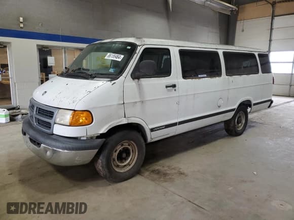 ✅ 2000 Dodge Passenger • VIN: 2B5WB35Z6YK149125 • Lot: 86195464. Listed on Copart with 145,882 mi. Free auction sales archive from the USA and detailed vehicle history report at DreamBid. Image 1.