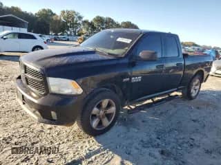 2014 Ram 1500 Express z VIN 1C6RR6FT4ES113941, wystawiony jako Copart lot #82691355 z przebiegiem 255 246 mil mil oraz Czysty tytuł • Clean title. Historia ofert i sprzedaży dostępna na DreamBid. Obrazek 1.