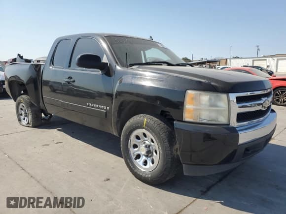 ✅ 2008 Chevrolet Silverado 1500 2LT • VIN: 2GCEC19J981181713 • Lot: 74697924. Wystawiony na Copart z przebiegiem 282 368 mil. Bezpłatny archiwum sprzedaży aukcyjnych z USA i szczegółowy raport historii pojazdu na DreamBid. Zdjęcie 4.