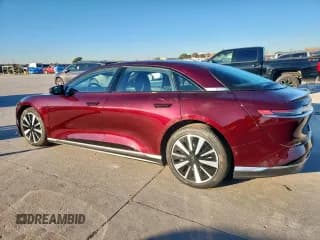 ✅ 2023 Lucid Air Pure • VIN: 50EA1PFA8PA006512 • Lot: 91040025. Wystawiony na Copart z przebiegiem 7 922 mil. Bezpłatny archiwum sprzedaży aukcyjnych z USA i szczegółowy raport historii pojazdu na DreamBid. Zdjęcie 2.
