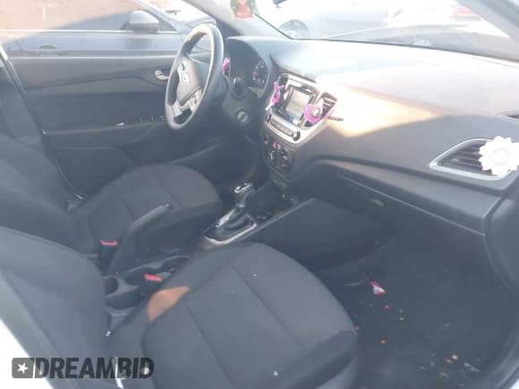 ✅ 2018 Hyundai Accent SE • VIN: 3KPC24A33JE025524 • Лот: 41074654. Опубликован ранее на IAAI с пробегом 132 252 миль. Бесплатный доступ к архиву аукционных продаж из США и подробный отчёт об истории автомобиля на DreamBid. Изображение 5.