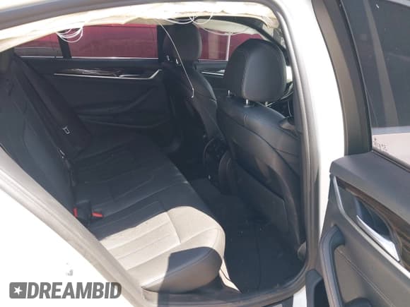 ✅ 2021 BMW 5 Series 530i • VIN: WBA53BH06MCF67900 • Lot: 42504239. Listed on IAAI with Not provided. Free auction sales archive from the USA and detailed vehicle history report at DreamBid. Image 8.