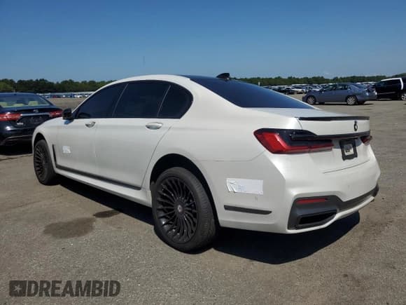 ✅ 2021 BMW 7 Series 750i xDrive • VIN: WBA7U2C00MCG12018 • Lot: 66362905. Listed on Copart with 76,277 mi. Free auction sales archive from the USA and detailed vehicle history report at DreamBid. Image 2.