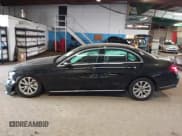 ✅ 2019 Mercedes-Benz E 300 • VIN: WDDZF4KB2KA577059 • Lot: 42313294. Listed on IAAI with 49,264 mi. Free auction sales archive from the USA and detailed vehicle history report at DreamBid. Image 14.